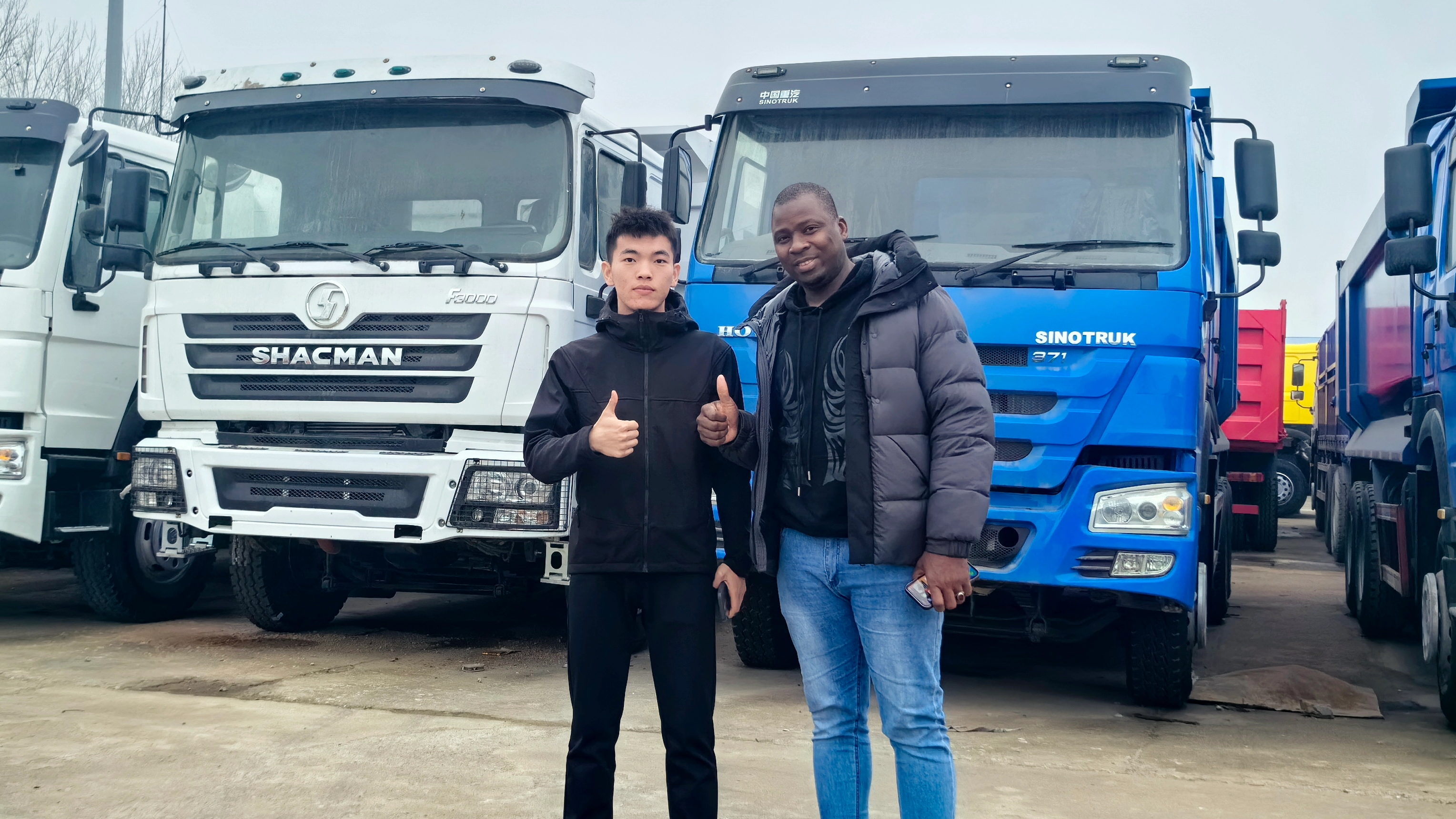 Nigeria Customer Visit To Our Factory Bought To Used Howo Dump Truck